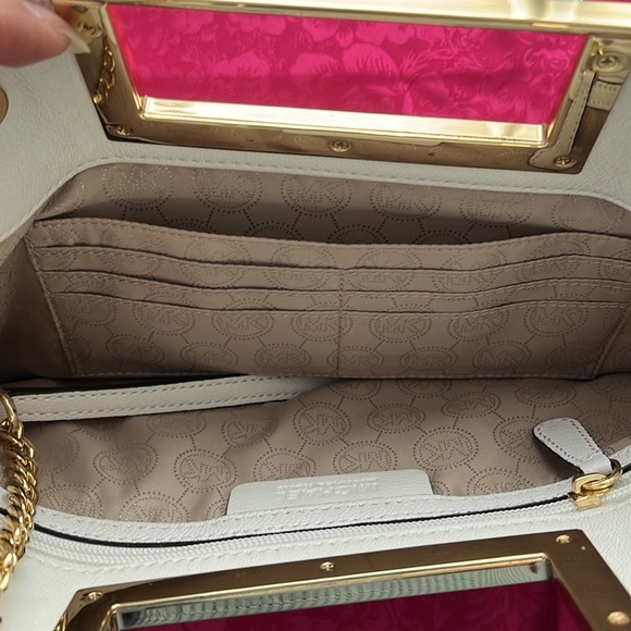 MK White Gold Chain Clutch - Picture 7 of 8